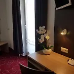 Ξενοδοχείο Promenade 3*