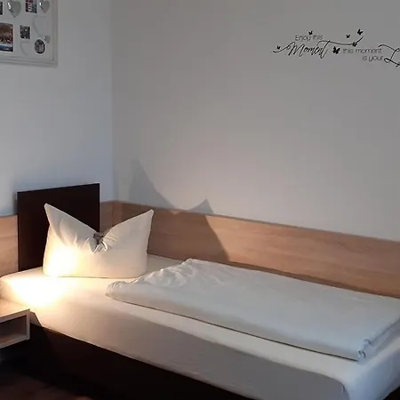 Promenade Hotel 3*